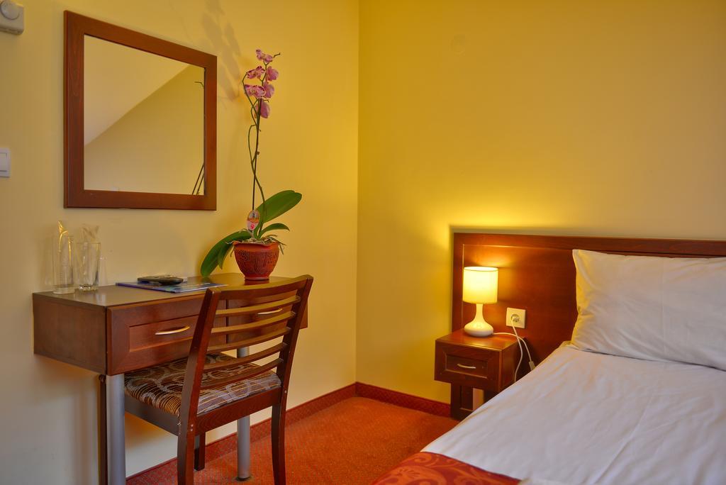 Balkan Hotel Chiflik Extérieur photo